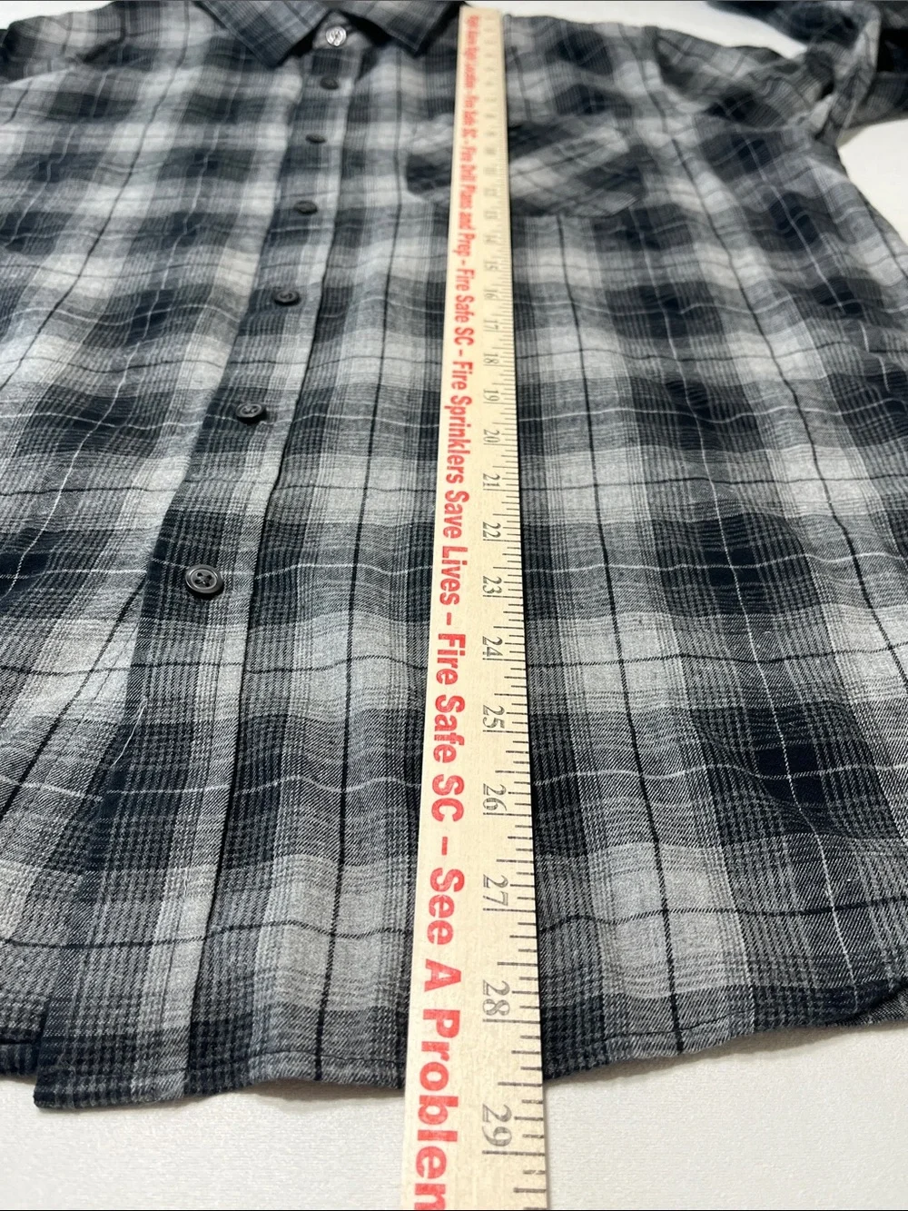 Banana Republic Gray Plaid Flannel Button Up Shirt Men’s Large Standard